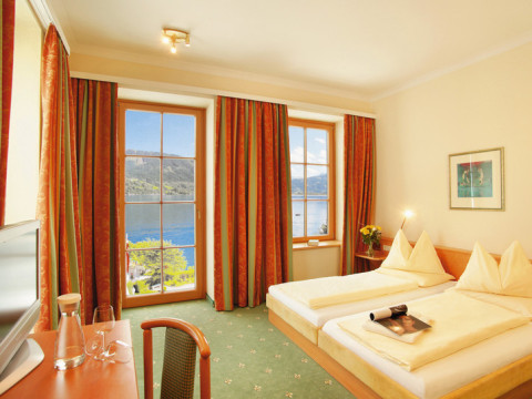 Grand Hotel