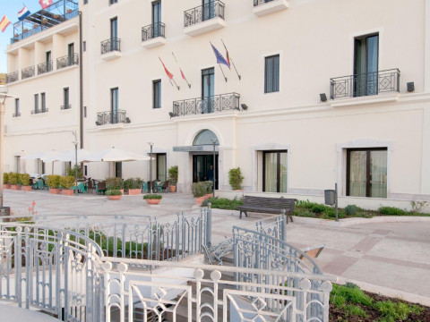 Grand Hotel Mediterraneo