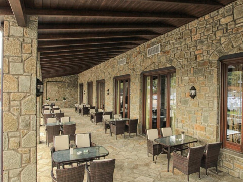 Grand Meteora Hotel