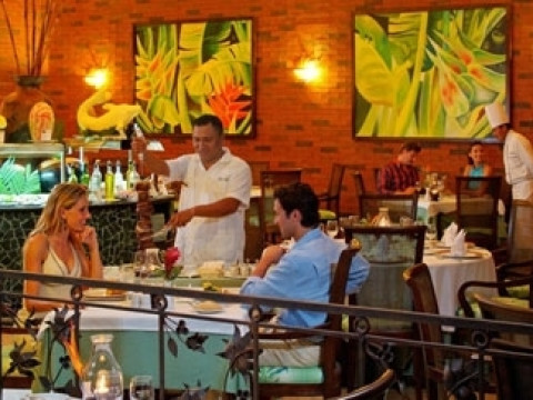 Grand Palladium Colonial Resort & Spa