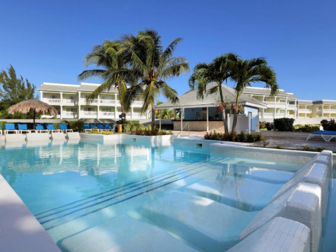 Grand Palladium Lady Hamilton Resort and Spa