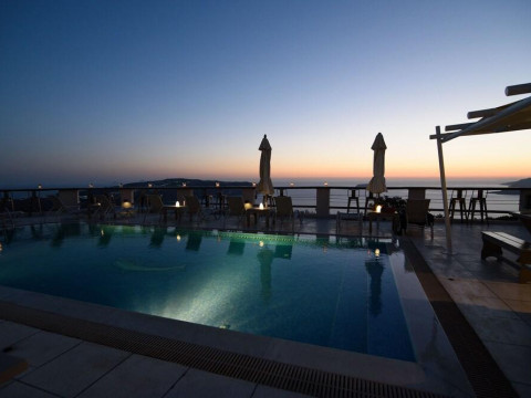 Grand View Hotel