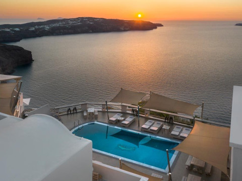Grand View Hotel