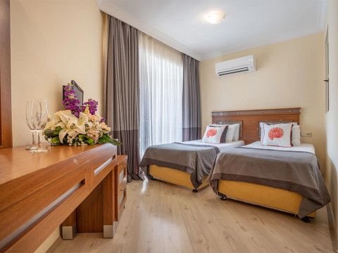 GRAND VIKING HOTEL