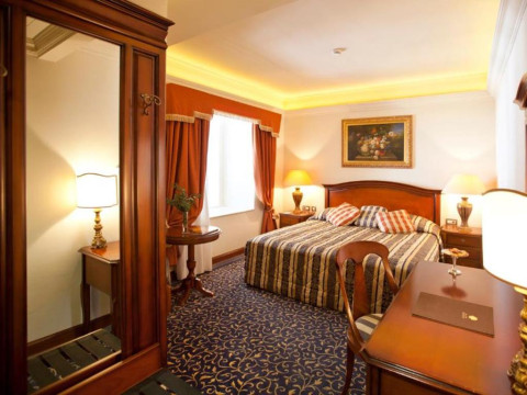 Grand Villa Argentina