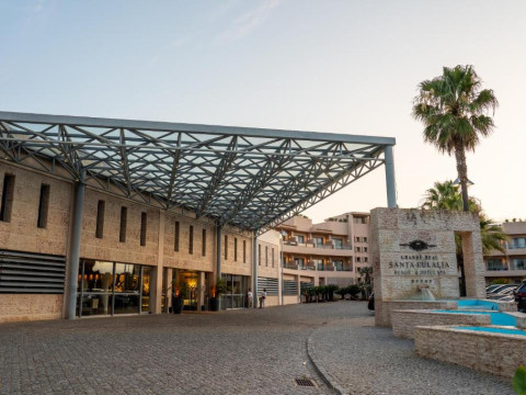 Grande Real Santa Eulalia Resort & Spa