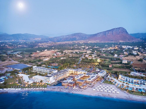 AMIRANDES A GRECOTEL RESORT TO LIVE