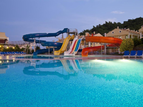 GREEN NATURE RESORT AND SPA