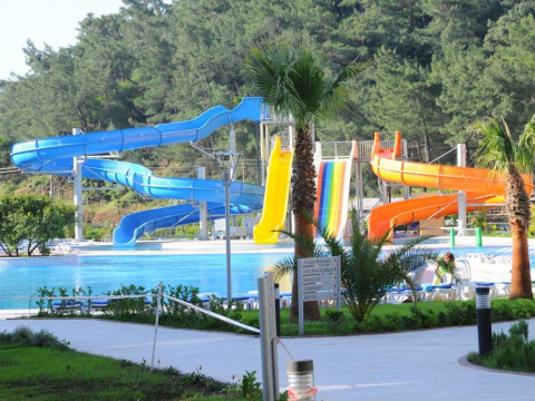 Green Nature Resort  Spa