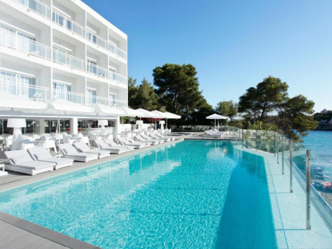 Grupotel Ibiza Beach Resort - Adults Only