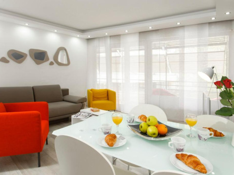 GUEST HOUSE TEATRIN SPLIT
