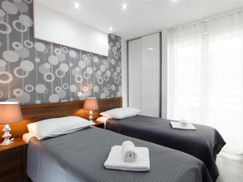 GUEST HOUSE TEATRIN SPLIT