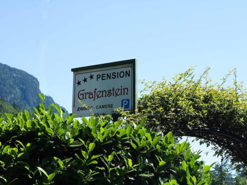 Guesthouse Pension Grafenstein