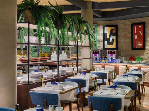 Hotel H10 Marina
