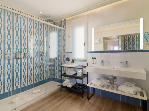 Hotel H10 Universitat