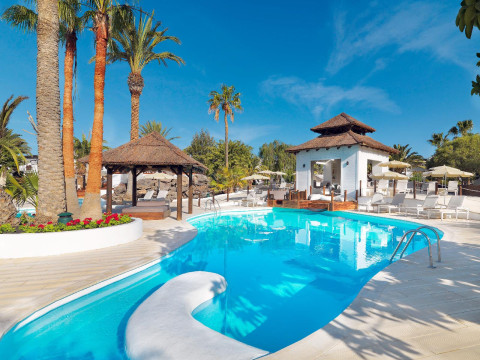 H10 White Suites