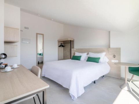 Halley Hotel & Apartments Affiliated By Meliá