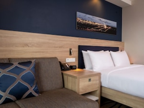 HAMPTON BY HILTON FRANKFURT AIRPORT
