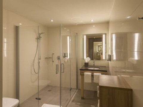 HAMPTON BY HILTON FRANKFURT AIRPORT