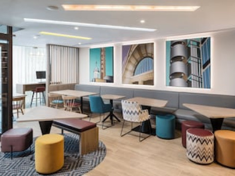 HAMPTON BY HILTON LONDON CITY