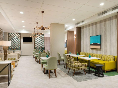 Hampton Inn & Suites Miami Wynwood Design District