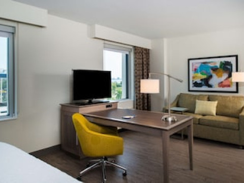 HAMPTON INN & SUITES MIAMI WYNWOOD DESIGN DISTRICT