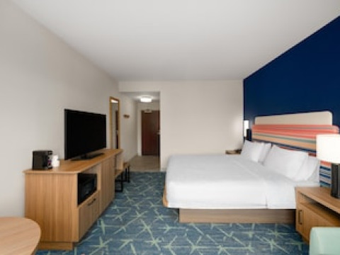 HAMPTON INN & SUITES SACRAMENTO-AIRPORT-NATOMAS