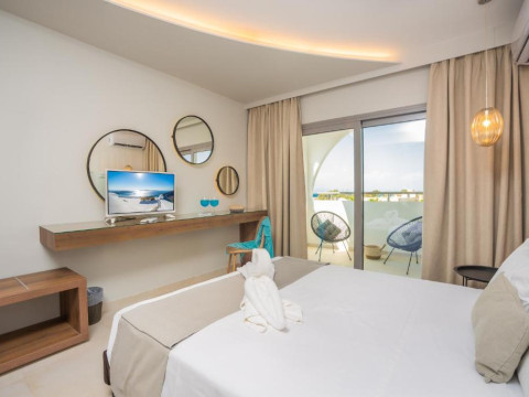 Happy Days Hotel Tholos