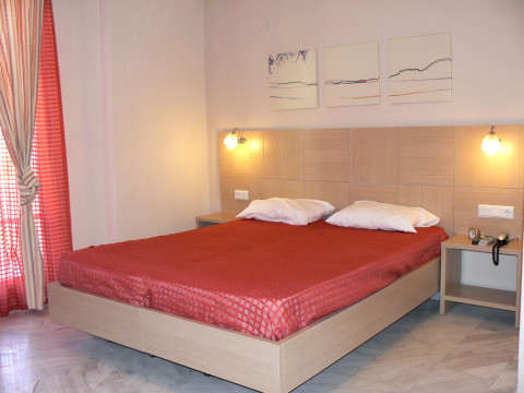 HAPPYLAND HOTEL APARTMENTS