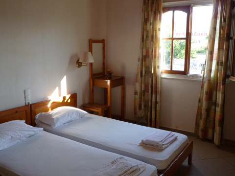 Haris Apartments Kokkini Hani