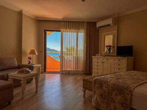 Anemolia Hotel - Stylish Suites (Parga)