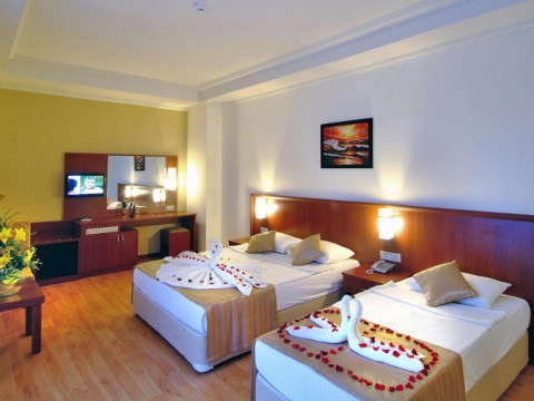 HEDEF RESORT HOTEL