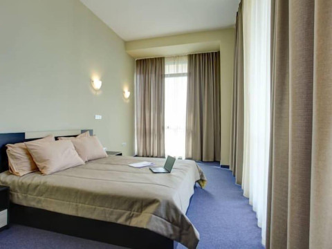 HEMUS HOTEL