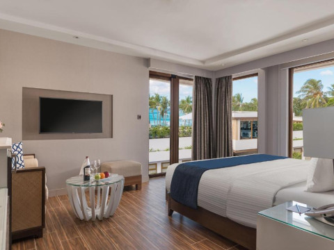Henann Crystal Sands Resort