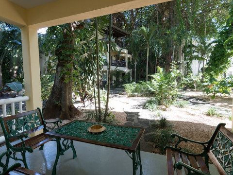 HIBISCUS BOUTIQUE HOTEL