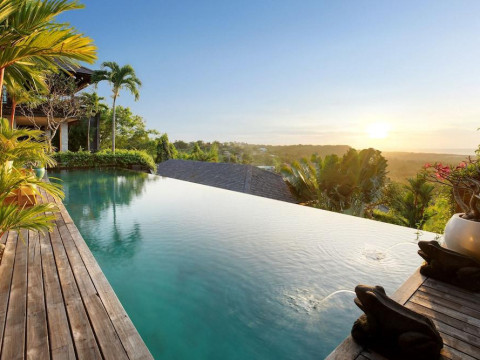 Hidden Hills Villas