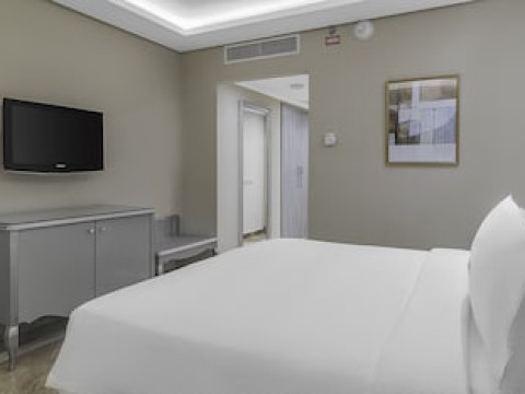 HILTON ALEXANDRIA CORNICHE