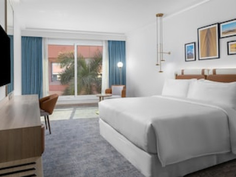 HILTON ALEXANDRIA GREEN PLAZA
