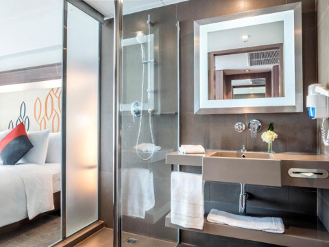 Hilton Garden Inn Bangkok Silom
