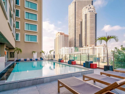 Hilton Garden Inn Bangkok Silom
