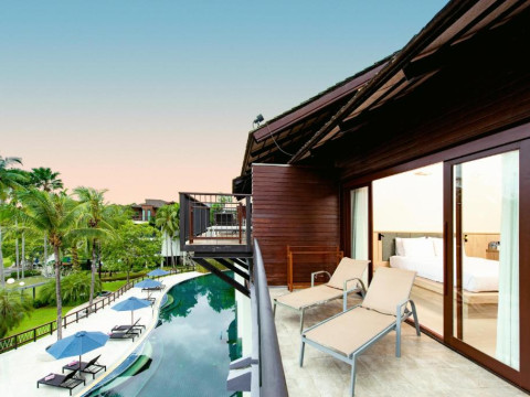 Holiday Ao Nang Beach Resort