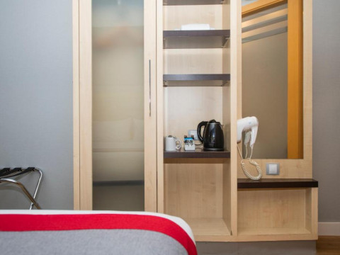 Holiday Inn Express Barcelona City 22