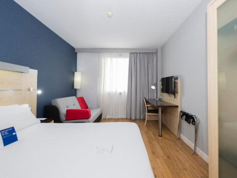 Holiday Inn Express Barcelona City 22