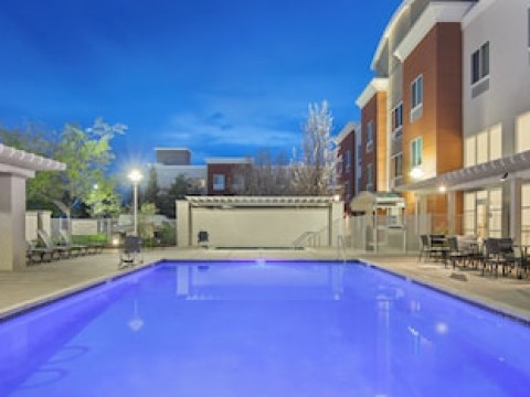 HOLIDAY INN EXPRESS HOTEL SACRAMENTO AIRPORT NATOMAS