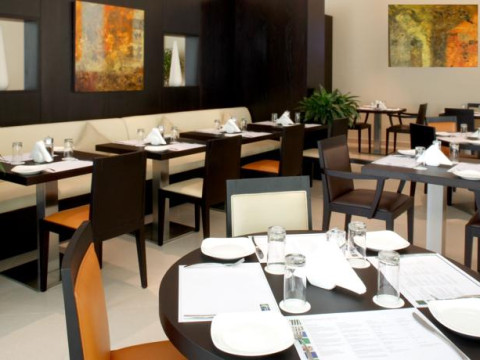 HOLIDAY INN EXPRESS JUMEIRAH