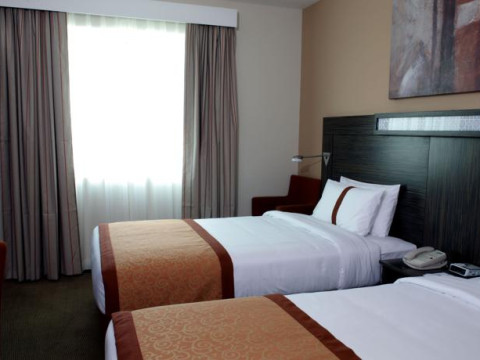 HOLIDAY INN EXPRESS JUMEIRAH