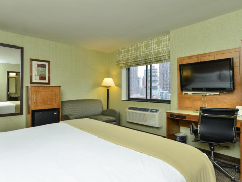Holiday Inn Express New York - Manhattan West Side, an IHG Hotel