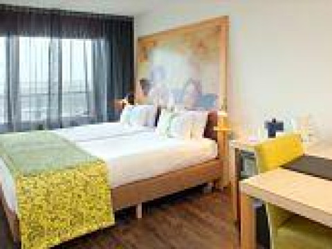 Holiday Inn IJmuiden Seaport Beach Hotel