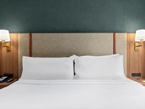 Holiday Inn Manhattan 6th Ave - Chelsea, an IHG Hotel