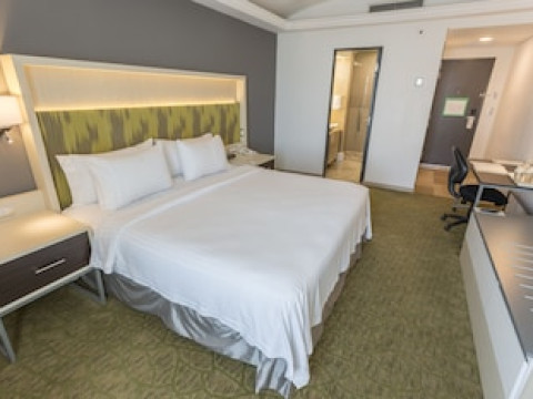 HOLIDAY INN QUERETARO ZONA DIAMANTE